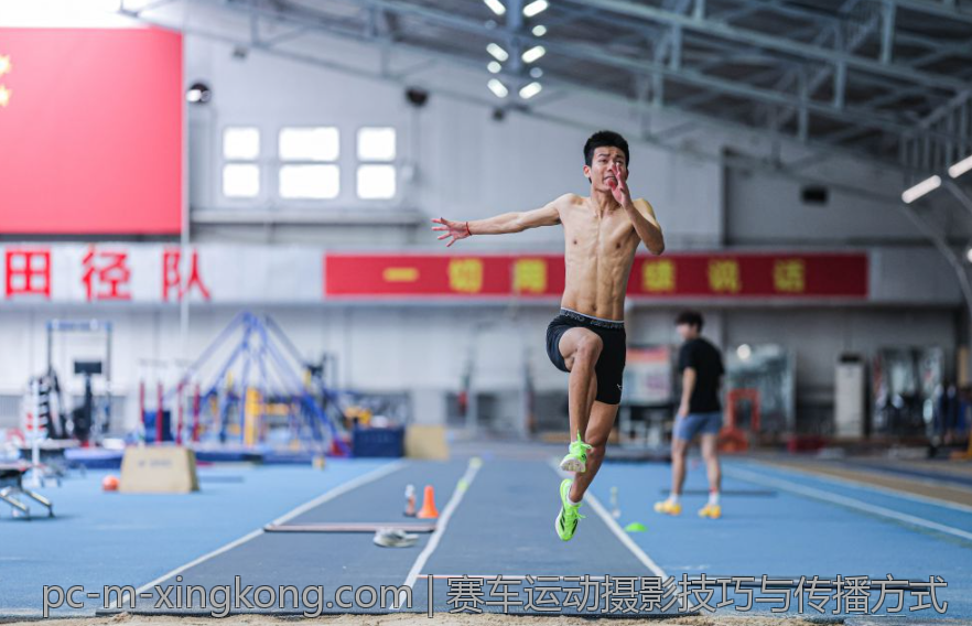 赛车运动摄影技巧与传播方式